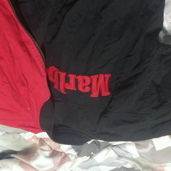 A Marlboro reverse jacket small or medium .has no tags . - Picture 2 of 4